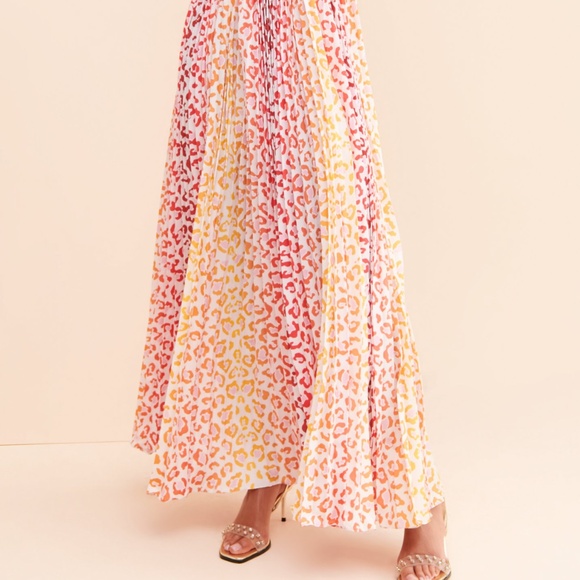 🤩Rococo Sand Avana Leopard Print Puff-Sleeve Maxi Dress🤩 - Picture 6 of 11